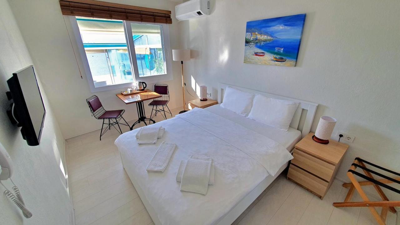 Midilli Konak Foça Exteriör bild